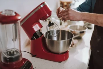 can a food processor be used as a mixer