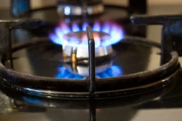 what causes a gas stove to explode