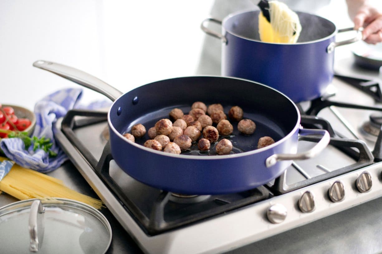 tips for using diamond cookware safely