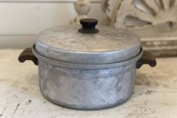 How To Clean Vintage Aluminum Cookware